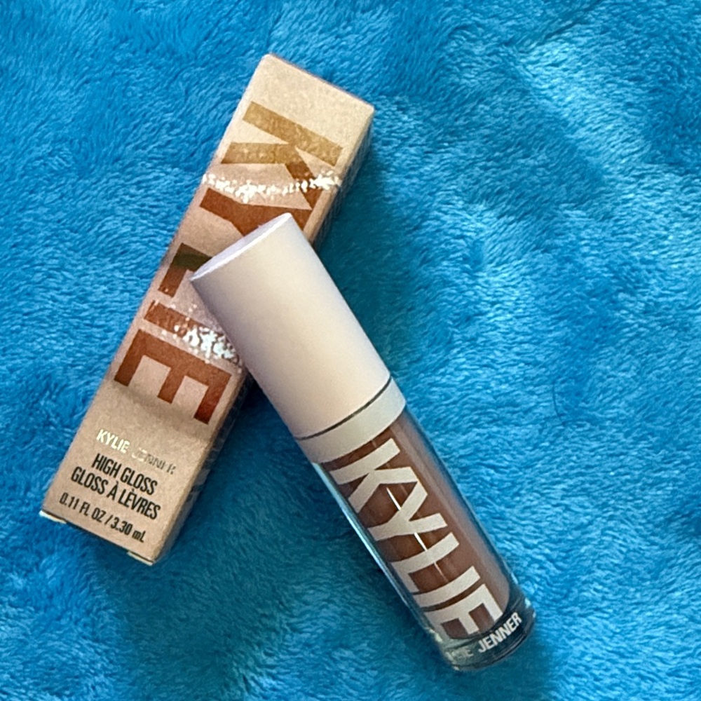 Kylie High Gloss Lip Gloss in Koko K (300)
